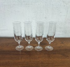 lot de 4 flute à champagne en verre sur pied transparent
