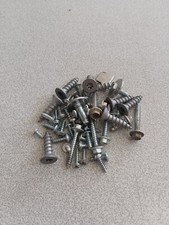 108547900 Support Barrette Plastique Clip Flotteur Eau Lave-linge AEG L74371TL