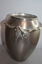Grand Vase Pot en Etain Fait