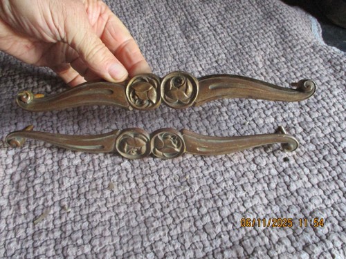 Ancien ornement bronze - ),