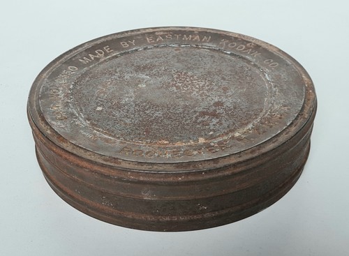 Ancienne boite tôle - ancienne, pour