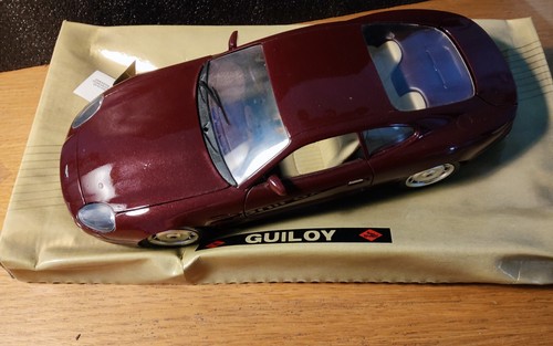 Guiloy aston martin - aston,