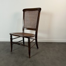 Chaise basse ancienne coin de