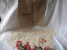 LOT DENTELLE AUX CARREAUX DU PUY ANCIENNES