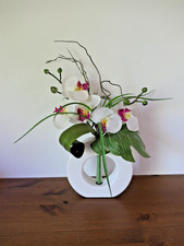 Vase rond en porcelaine et