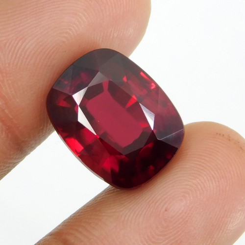 Grenat rouge almandine