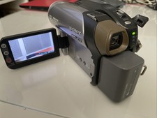 Mini caméscope DVD portable Sony Handycam DCR-DVD202E PAL testé