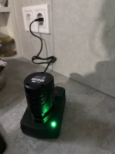 Chargeur ion 12v universel - li-ion,