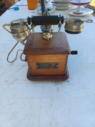 Téléphone manivelle - téléphone, à