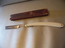 Ancien coupe choux / rasoir droit - C.V. Heljestrand