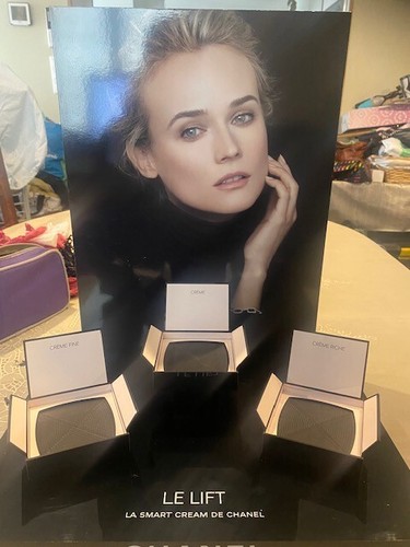Présentoir parfum chanel - ", "