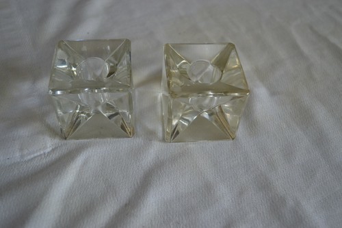 Paire bougeoirs en - de, verre
