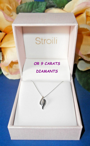 Collier neuf carats - 9,