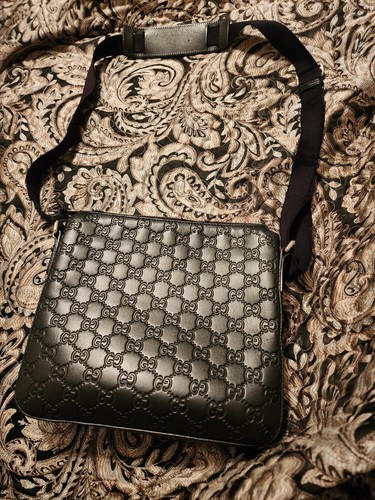 Gucci embossed leather - gucci,
