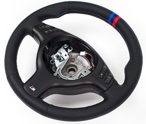 Volant cuir multifun noir - en,