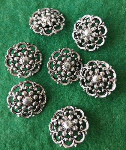 Lot boutons anciens - 7,