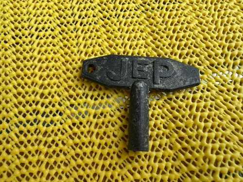 Cle metal pour - metal, jouets