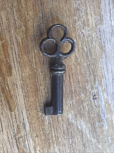 Ancienne petite clé clef - ancienne,