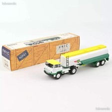 Miniature 1/43 camion semi-remorque Unic Izoar " citerne BP " Norev