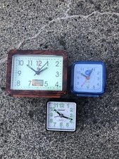 Lot De 3 Anciens Réveils