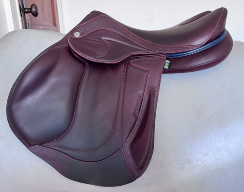 Devoucoux enara saddle - 17.5",