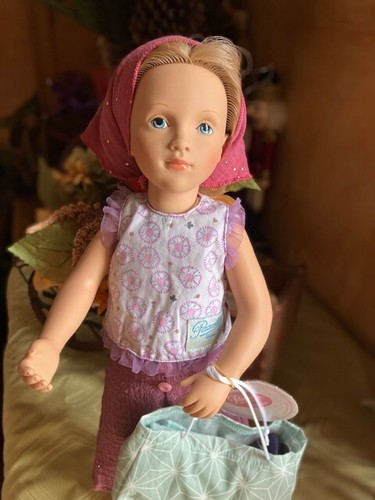 Poupee neuve petitcollin - poupee,