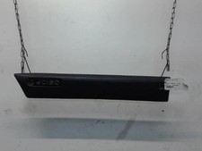 Baguette de porte avant gauche