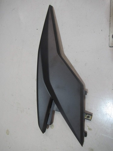 Plastique sous coque arrière