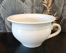 Ancien pot de chambre ou d’aisance en faïence blanche de Saint Amand - Nord