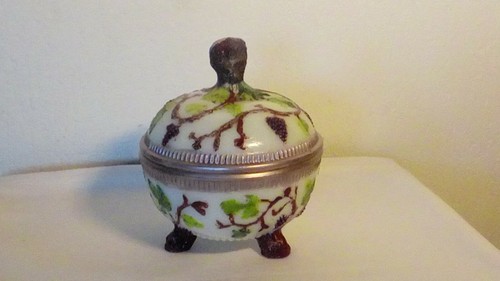 Bonbonniere opaline de - bonbonniere, en