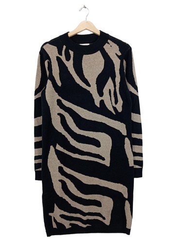 Object robe pull - object, t