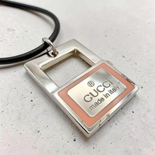Collier pendentif Gucci motif