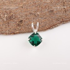 Naturel Vert Émeraude 925 Argent Sterling Fiançailles Mai Soeur Pendentif Bijoux