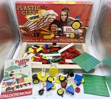 Le fabuleux jeu de construction Plastic City Italocremona + Dinamic - 1970’s
