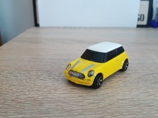 Mini Cooper BMW AG (1/58) Yellow - Majorette - Ref 294C