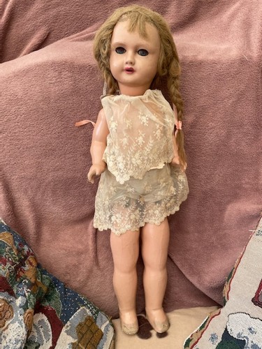 Ancienne poupee composition - ancienne, en