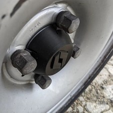 ENJOLIVEUR DE MOYEU X 4 RENAULT KANGOO 