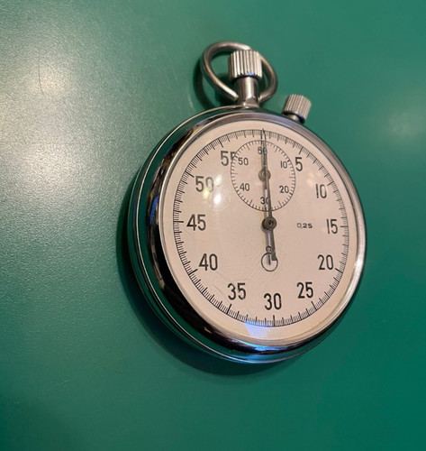 Agat chronomètre mécanique - agat, chronomètre,mécanique