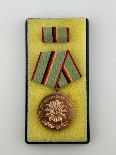 Médaille mérite la - de,