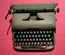 ANCIENNE MACHINE A ECRIRE REMINGTON GRIS KAKI DANS SA BOITE DE RANGEMENT
