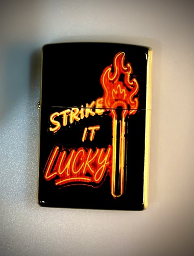 Lucky strike cigarette lighter - lucky,