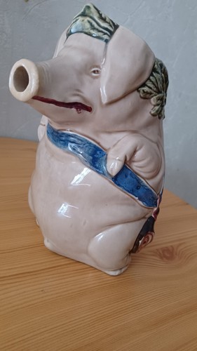 Pichet faience barbotine - en,