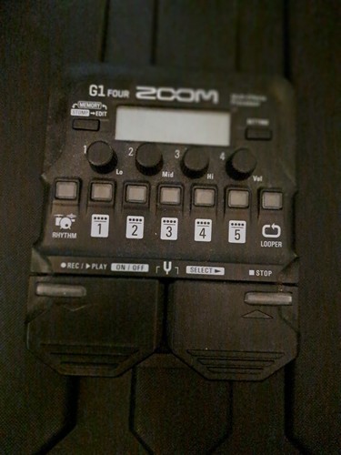 Zoom four digital - g1,