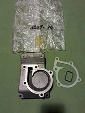  PEUGEOT 204/304 un Support De Pompe à Eau Référence 1207 . 10