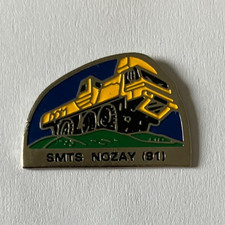 89 -  Pin's CAMION TRUCK  DE CHANTIER 6 ROUES T.P SMTS NOZAY 91