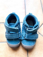 Chaussures bébé quasi neuves