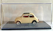 VOITURE FIAT 500 D 1/24 EME HACHETTE EN BOITE PLEXIGLAS