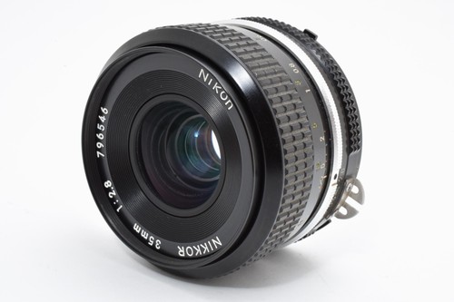 Objectif grand angle nikon - objectif,