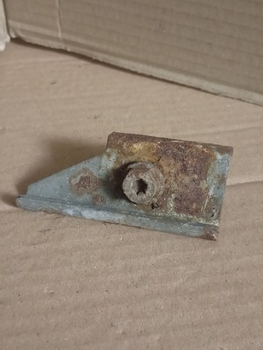 Platine support batterie vis - platine,