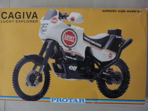 Maquette moto protar ref - 1/9,